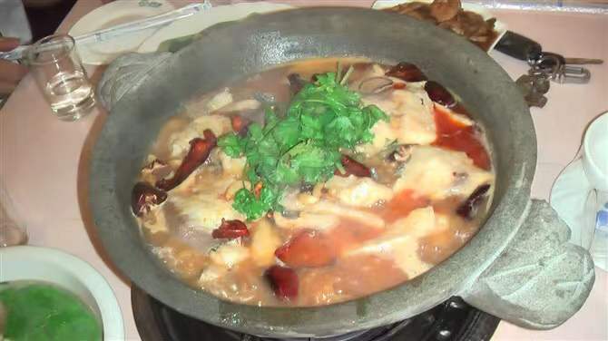 石锅鱼(图1)